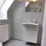 Three-bedroom In Dom wakacyjny *