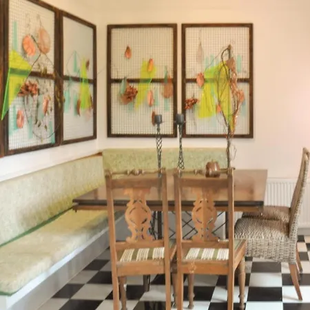 בית נופש Three-bedroom In פאבורג